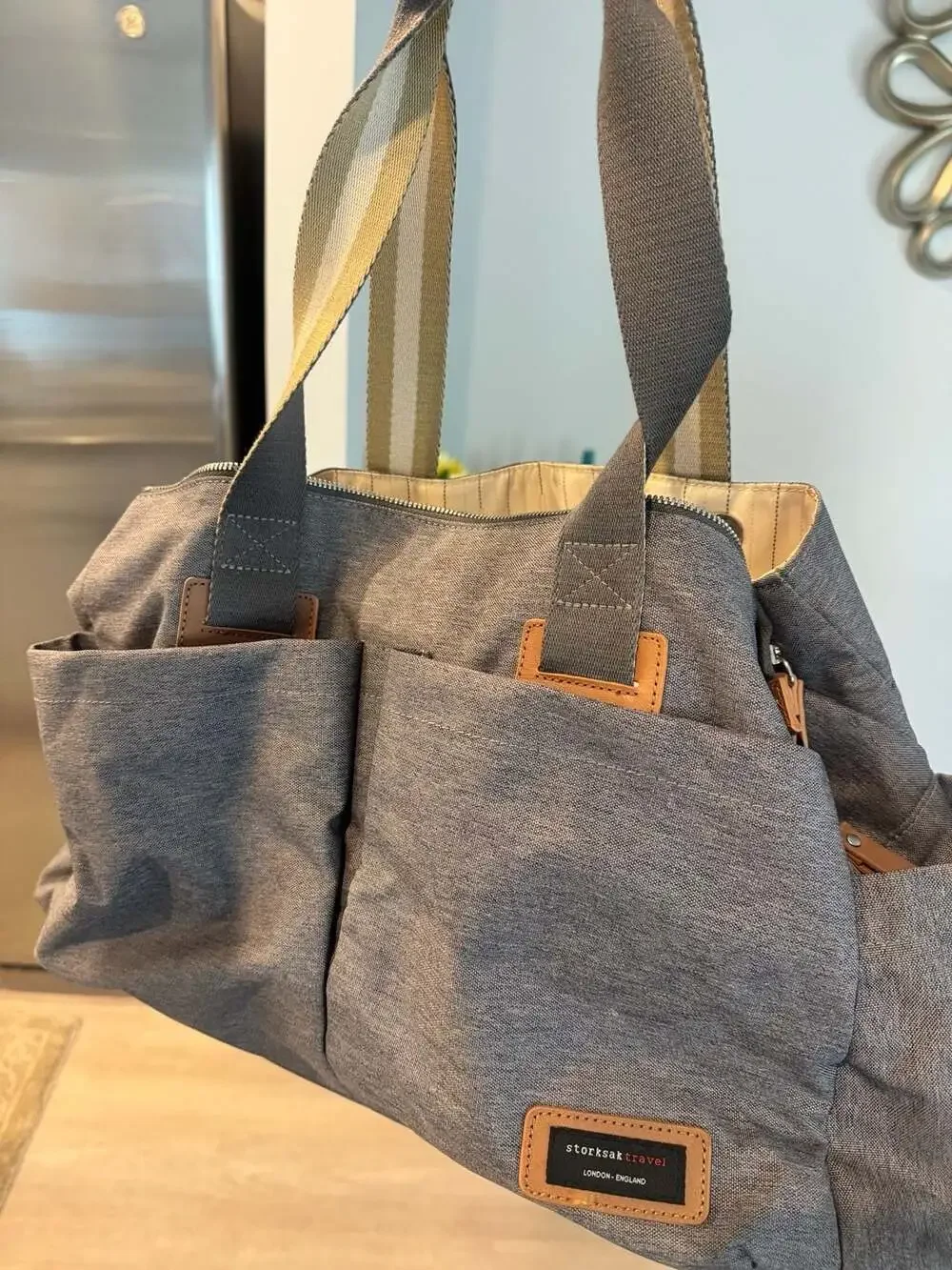 Storksak Travel Shoulder Diaper Bag – ,